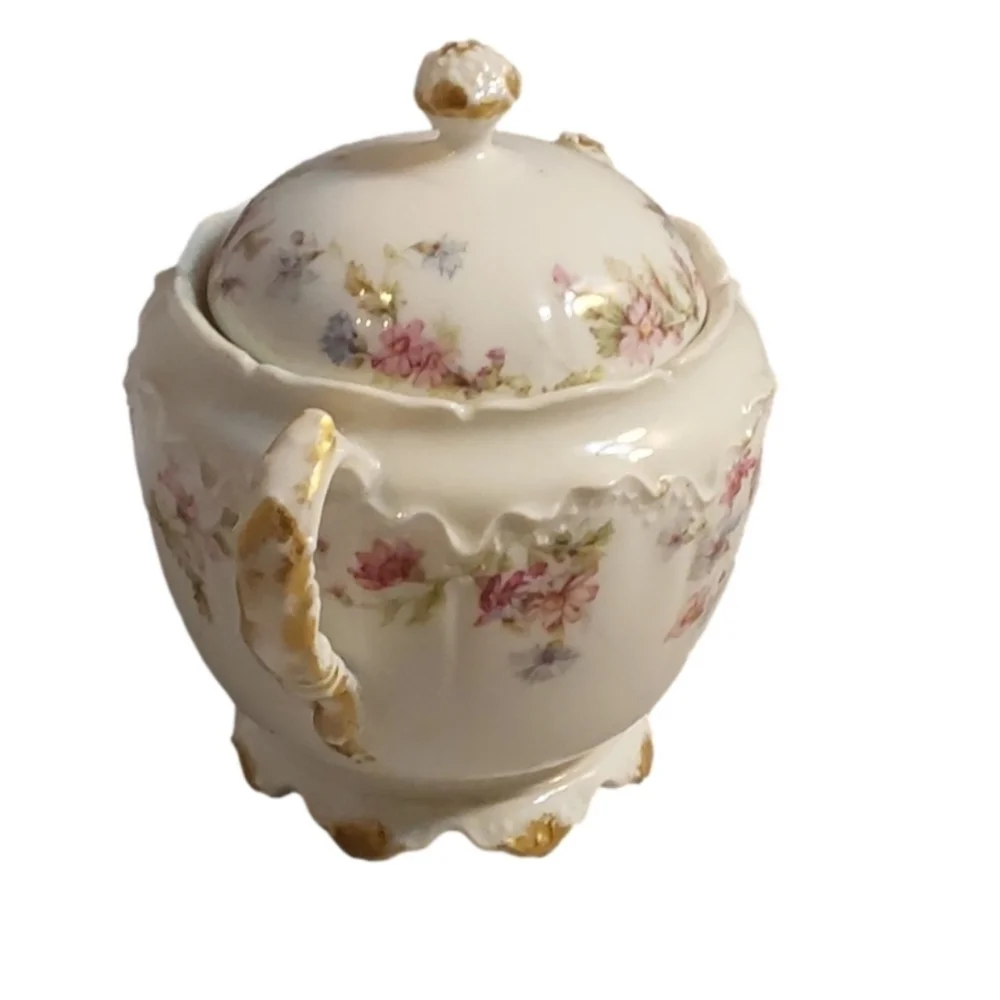 LIMOGES HAVILAND FRANCE #17941‎  OVER GLAZE FLORAL COVERED SUGARB